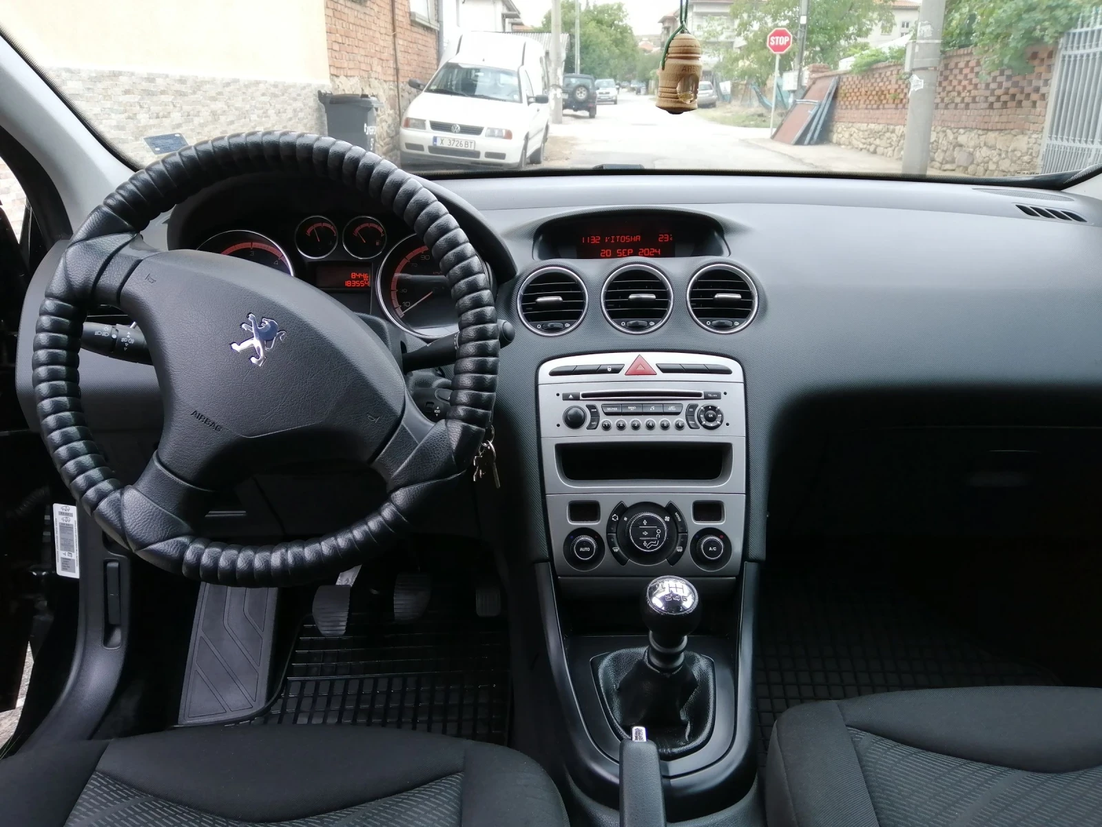 Peugeot 308  - изображение 10