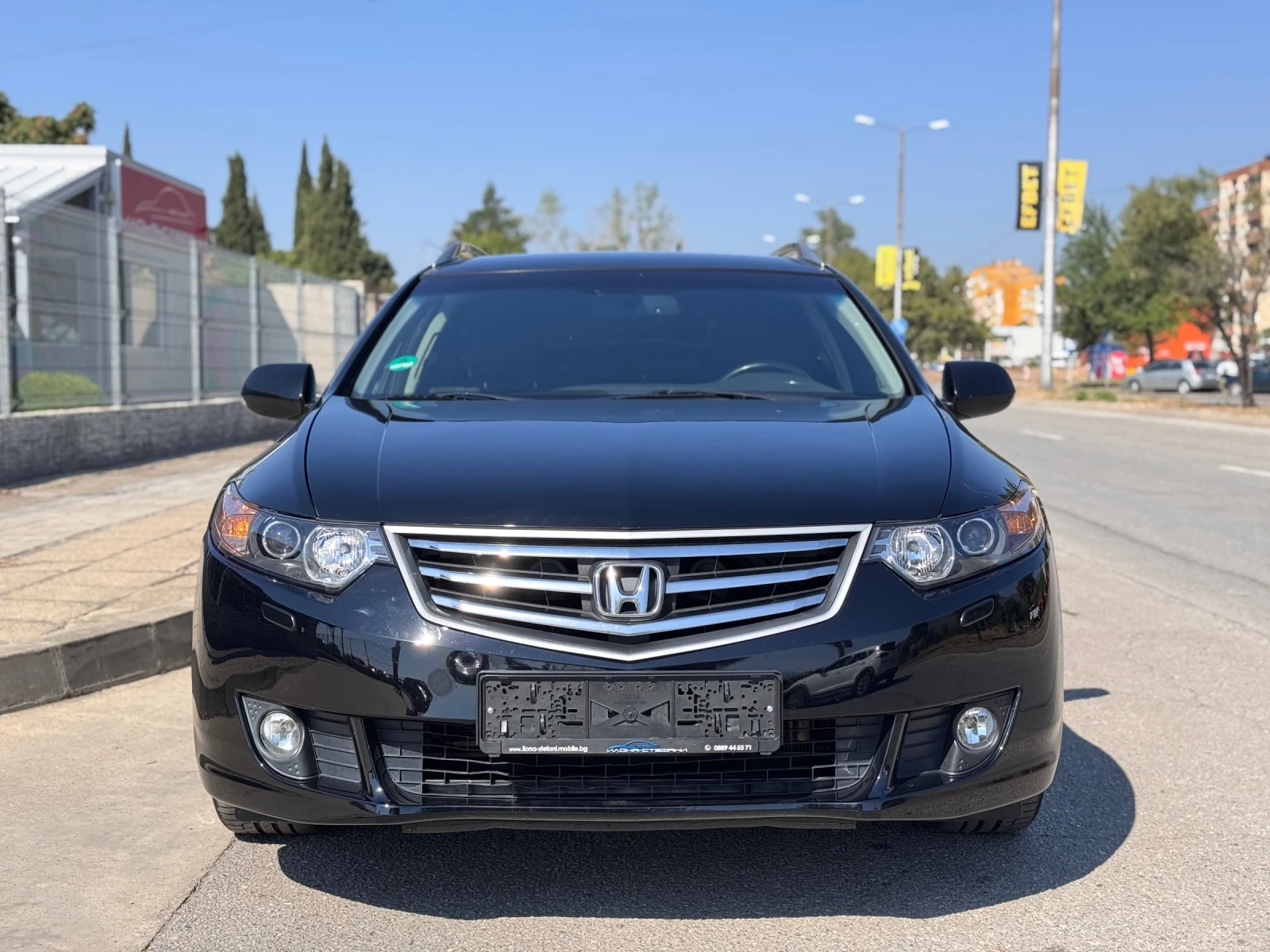 Honda Accord 2.0i Tourer Elegance 156кс 6ск - изображение 8
