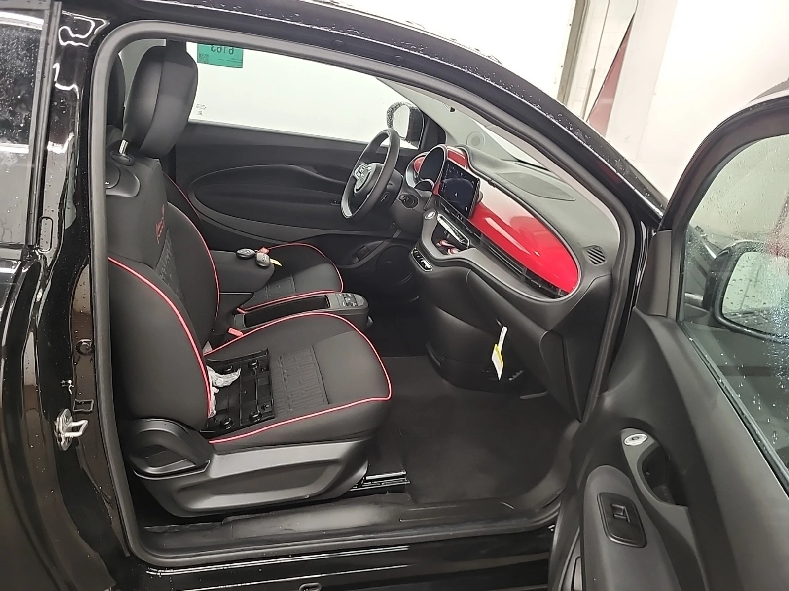 Fiat 500e (RED) EDITION * * CARFAX * * АВТО КРЕДИТ * *  - изображение 7