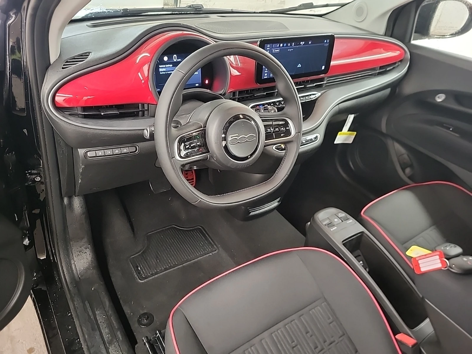 Fiat 500e (RED) EDITION * * CARFAX * * АВТО КРЕДИТ * *  - изображение 6