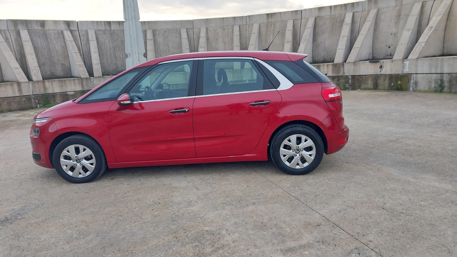 Citroen C4 Picasso 1.6HDi Intensive 115.. | Mobile.bg   9