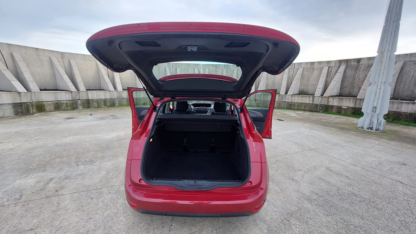 Citroen C4 Picasso 1.6HDi Intensive 115.. | Mobile.bg   6