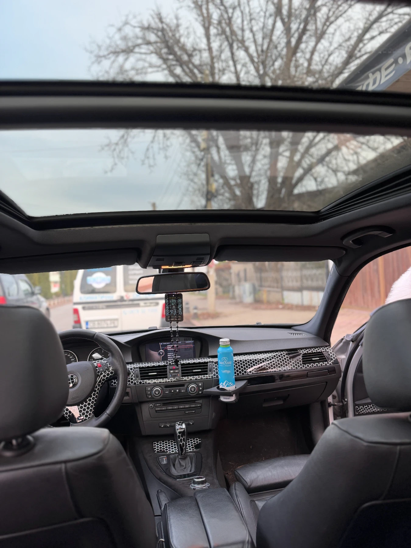 BMW 330 Facelift 231к.с. - изображение 10