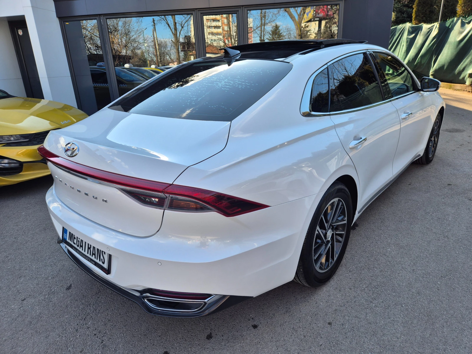 Hyundai Grandeur ПАНОРАМА V6 LPG Наличен в БГ - изображение 4