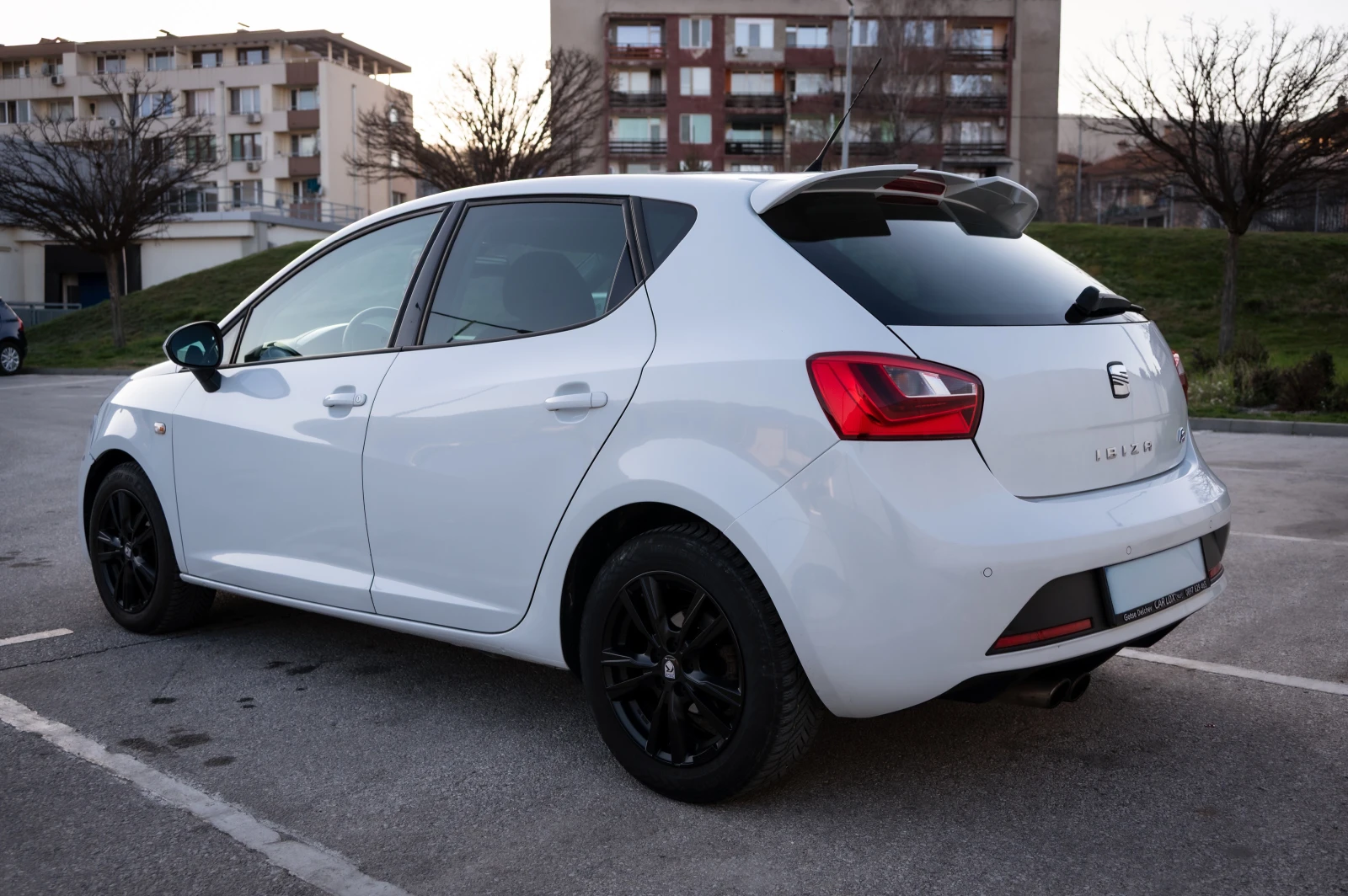 Seat Ibiza FR TSI, снимка 4 - Автомобили и джипове - 53892130
