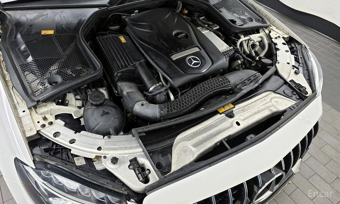 Mercedes-Benz C 200, снимка 6 - Автомобили и джипове - 54606156