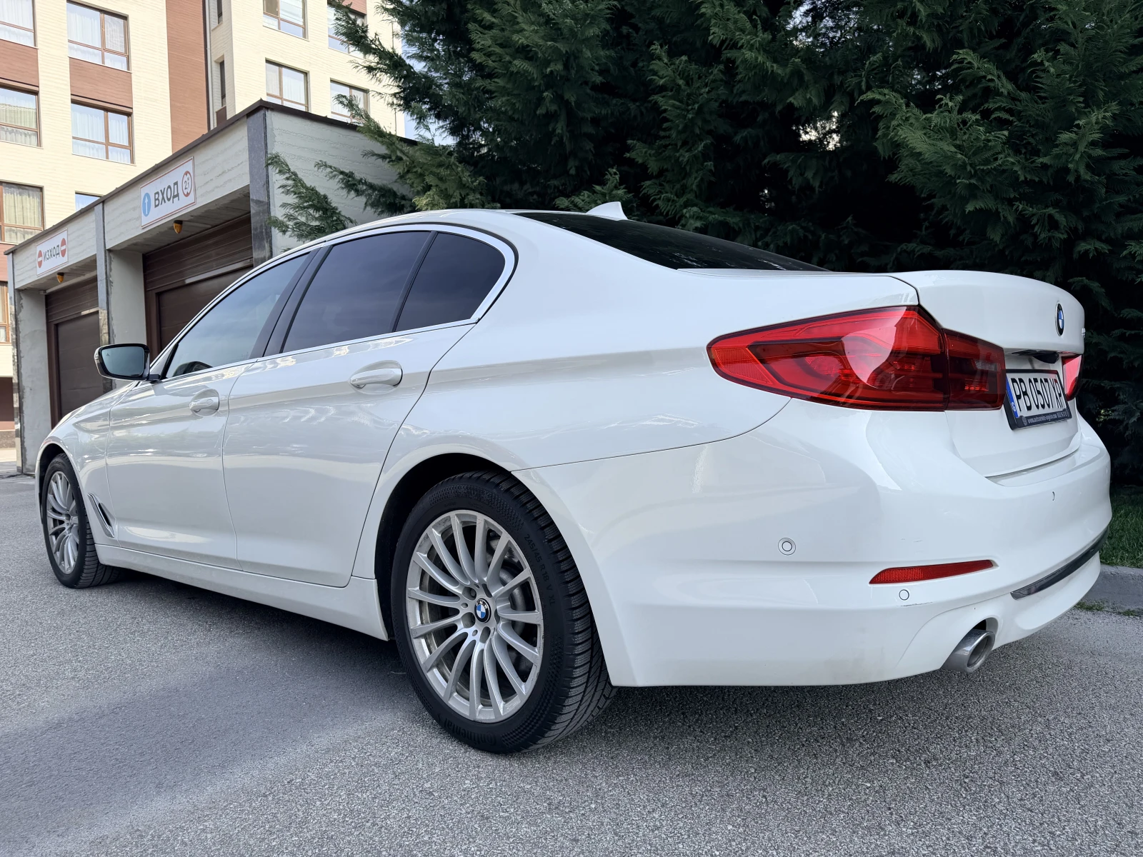 BMW 530, снимка 5 - Автомобили и джипове - 54664147