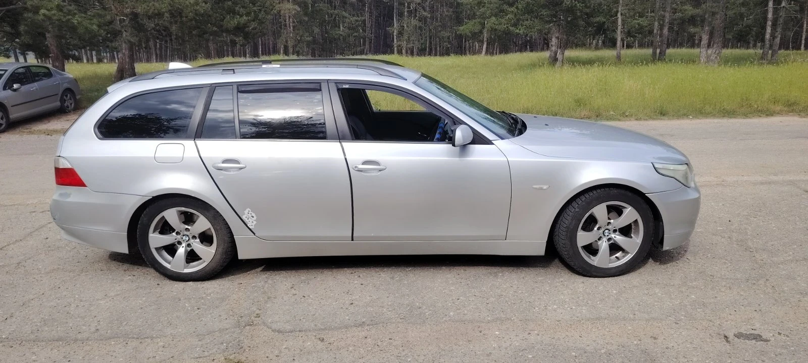 BMW 520, снимка 3 - Автомобили и джипове - 54741192