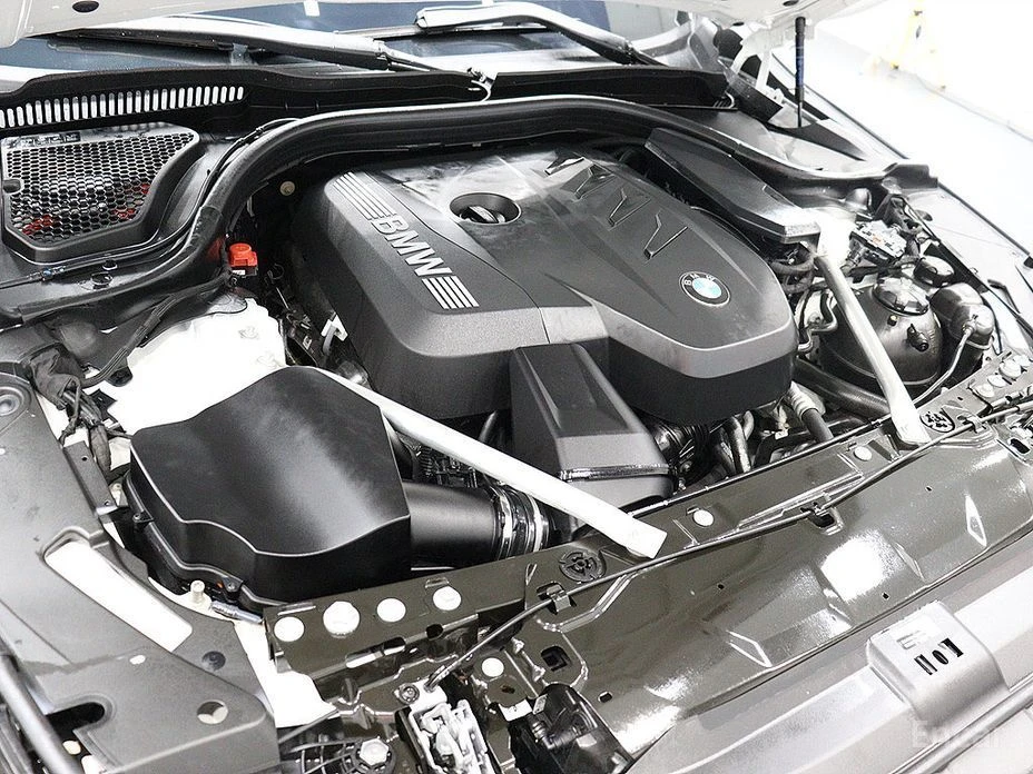 BMW 520, снимка 6 - Автомобили и джипове - 54811297