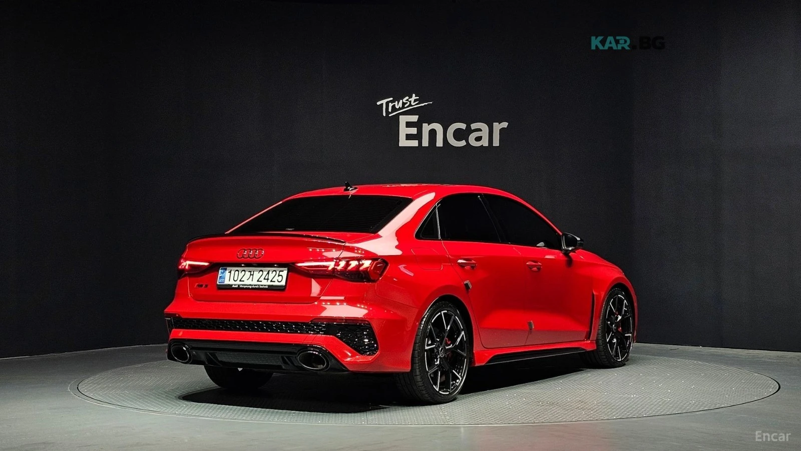 Audi Rs3 QUATTRO* HEADUP* DISTRONIC* ПОДГРЕВ* КАМЕРА* SUNRO, снимка 3 - Автомобили и джипове - 55139381