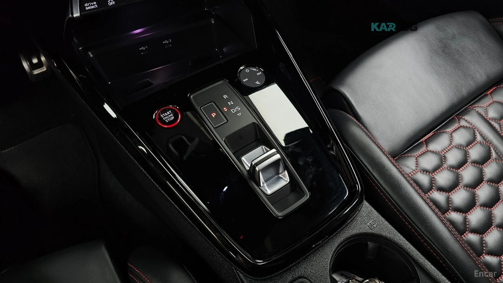 Audi Rs3 QUATTRO* HEADUP* DISTRONIC* ПОДГРЕВ* КАМЕРА* SUNRO, снимка 11 - Автомобили и джипове - 55139381