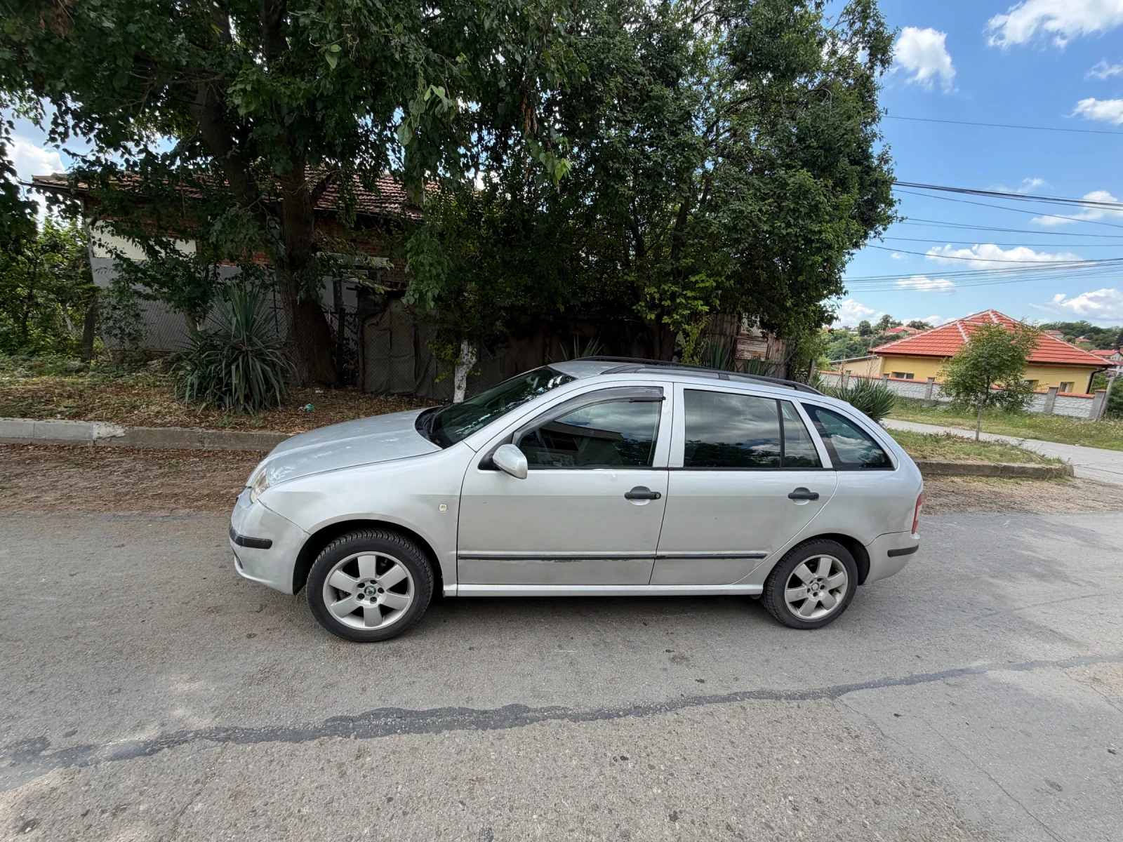 Skoda Fabia 1.4 16V ГАЗ, снимка 4 - Автомобили и джипове - 55413236