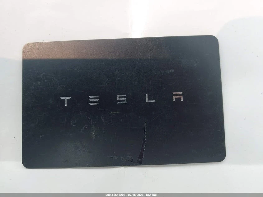 Tesla Cybertruck * ALL-WHEEL DRIVE* ПАНО* KEYLESS* Camera* ПОДГРЕВ*, снимка 14 - Автомобили и джипове - 55575023