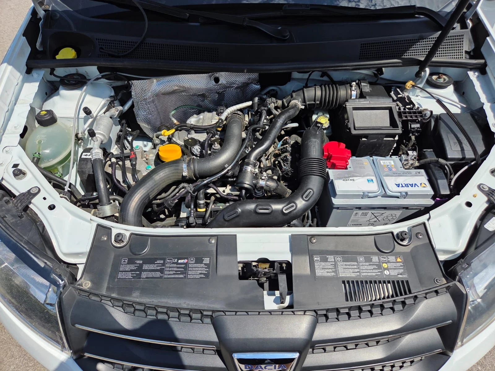 Dacia Logan 900 GPL, снимка 14 - Автомобили и джипове - 55578246
