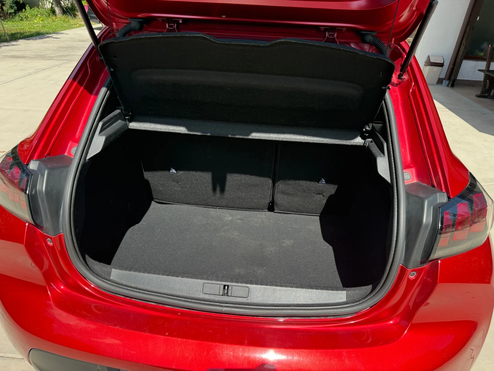 Peugeot 208 1.2i* Navi* CarPlay* Android Auto* Lane assist* Eu | Mobile.bg � ����������� 17