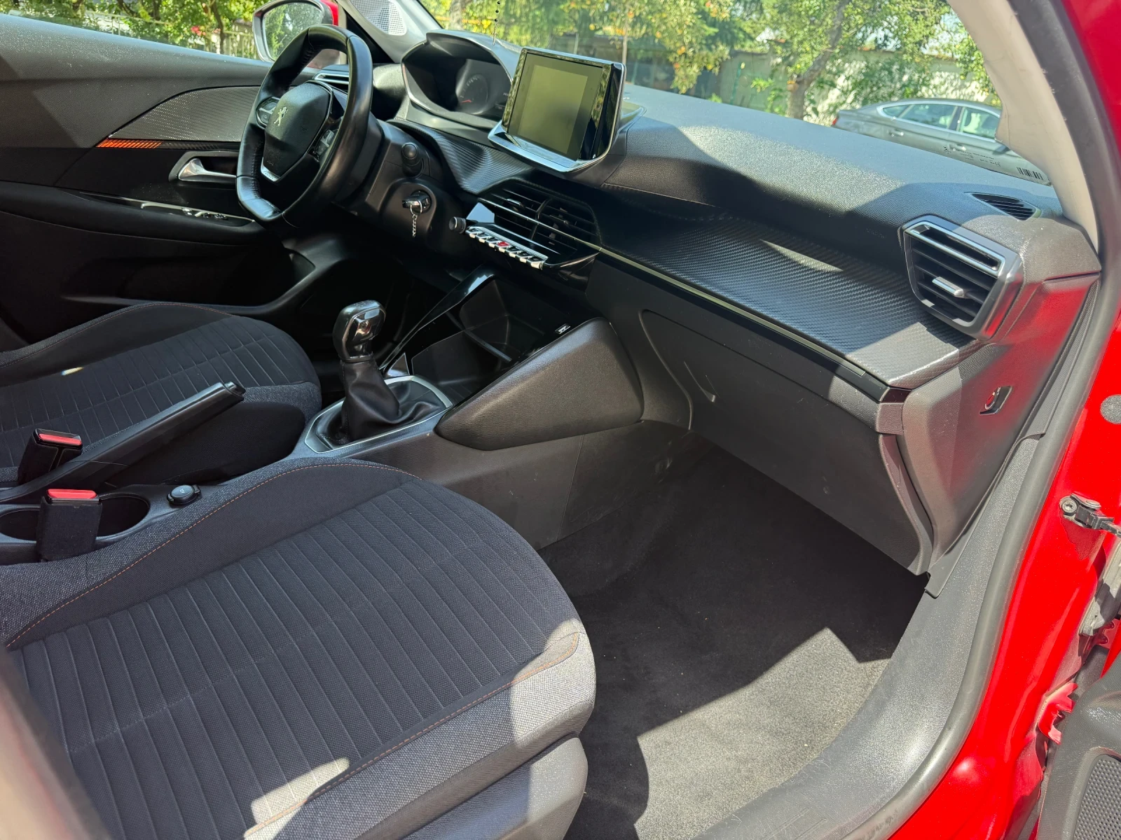 Peugeot 208 1.2i* Navi* CarPlay* Android Auto* Lane assist* Eu | Mobile.bg � ����������� 12