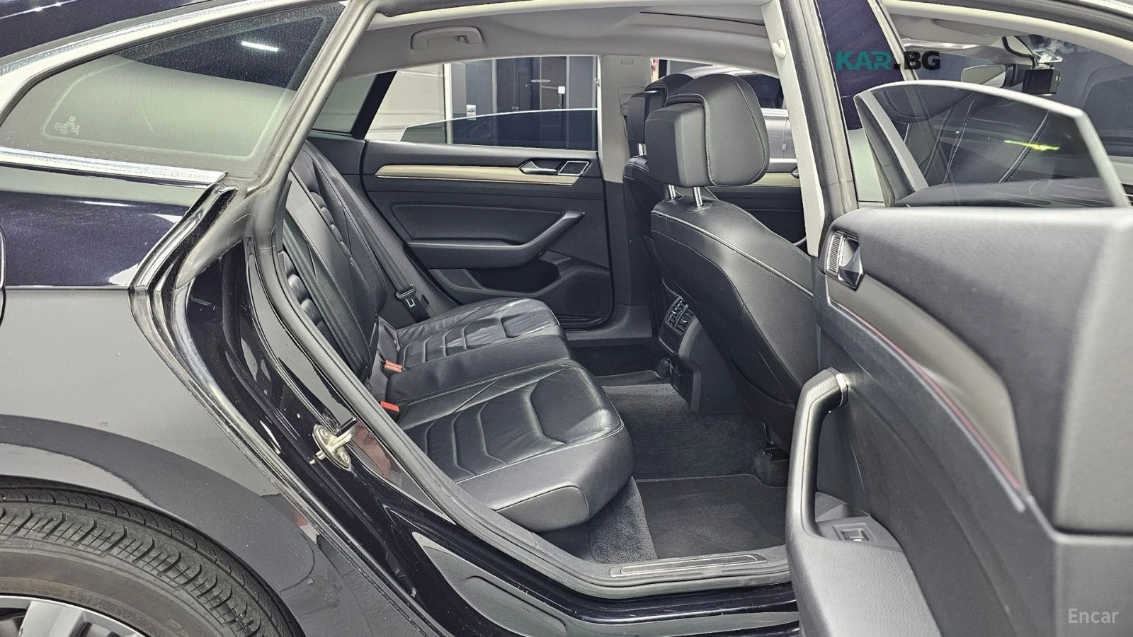 VW Arteon 2.0 TDI* PREMIUM* КОЖА* ПАНО* ОБДУХВ* ПАНО* , снимка 12 - Автомобили и джипове - 56061596