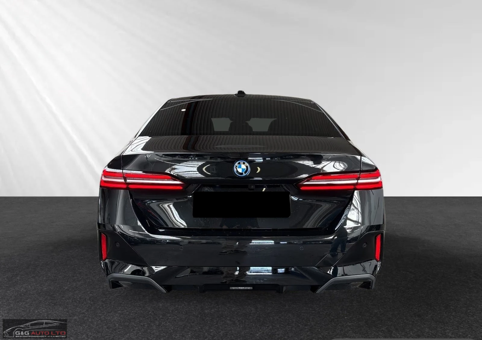 BMW 550 e/xDrive/489HP/M-SPORT/HUD/H&K/360/MEMO/699q, снимка 5 - Автомобили и джипове - 56226458