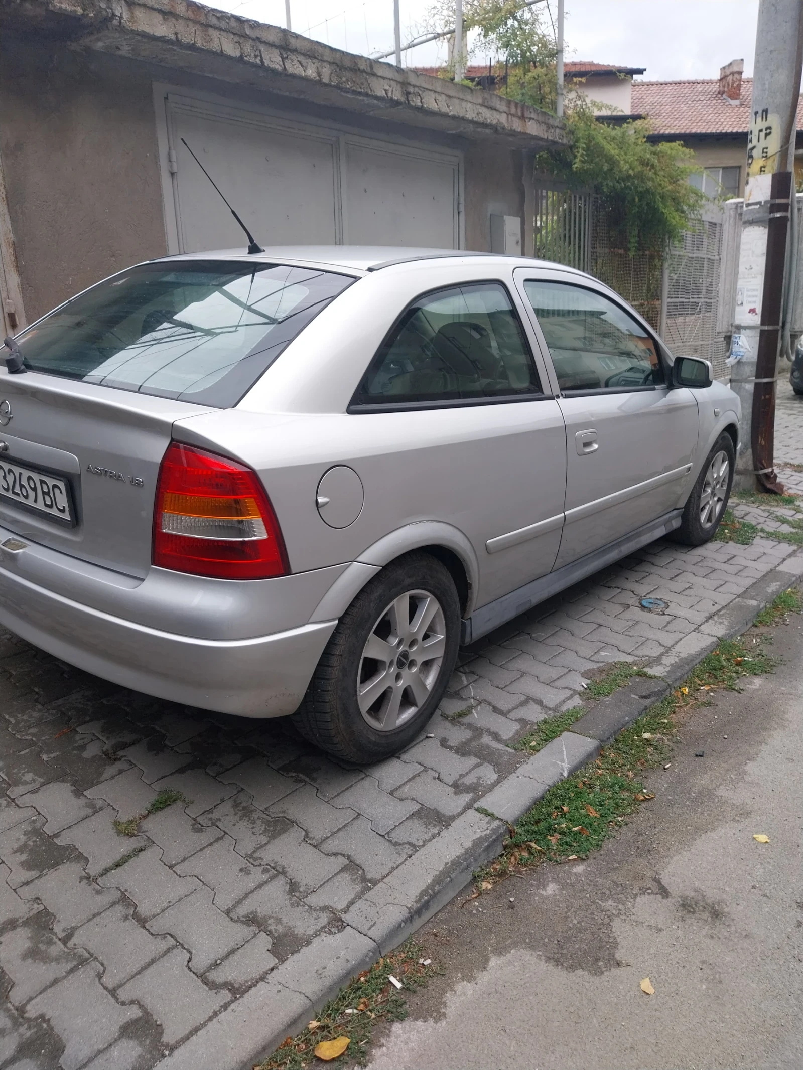 Opel Astra 1.8i, снимка 2 - Автомобили и джипове - 56234130