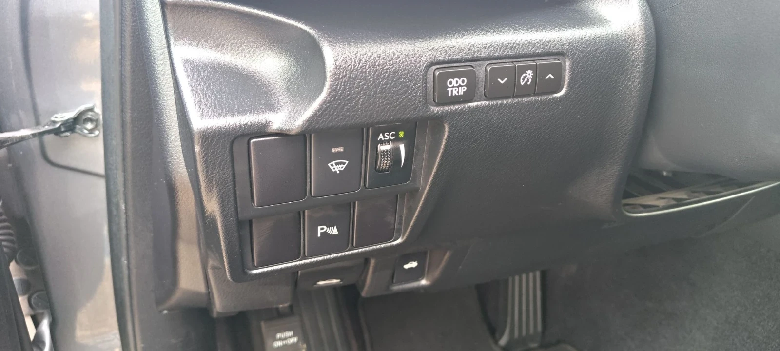 Lexus IS 300 h, снимка 14 - Автомобили и джипове - 56733747