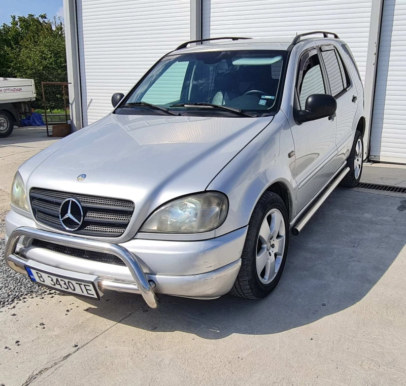 Mercedes-Benz ML 270 CDI, снимка 5 - Автомобили и джипове - 47314093