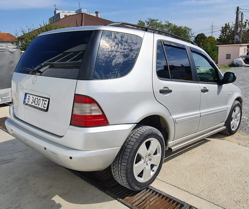 Mercedes-Benz ML 270 CDI, снимка 7 - Автомобили и джипове - 47314093