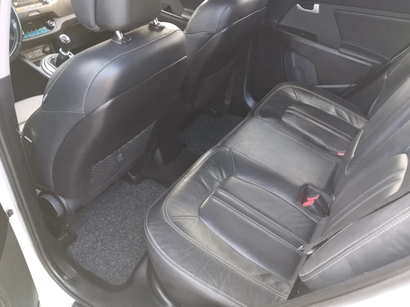 Kia Sportage 1.7crdi EURO6, снимка 9 - Автомобили и джипове - 52435792