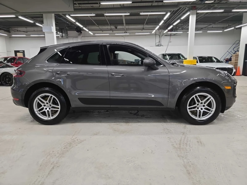 Porsche Macan * AWD * CARFAX * ЦЕНА ДО БГ, снимка 3 - Автомобили и джипове - 52813410