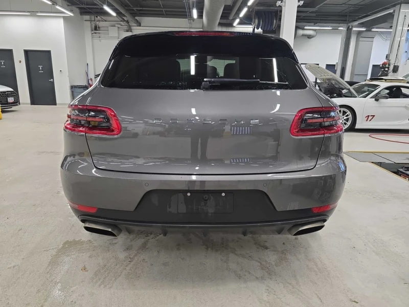 Porsche Macan * AWD * CARFAX * ЦЕНА ДО БГ, снимка 4 - Автомобили и джипове - 52813410