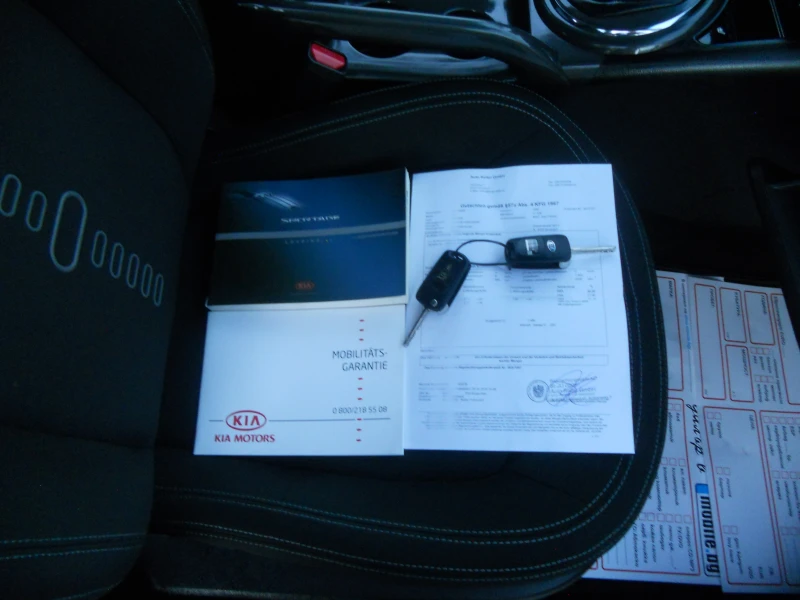 Kia Sportage 1.6i ЛИЗИНГ!!!! РЕАЛНИ КИЛОМЕТРИ+ СЕРВИЗНА ИСТОРИЯ, снимка 14 - Автомобили и джипове - 52929514