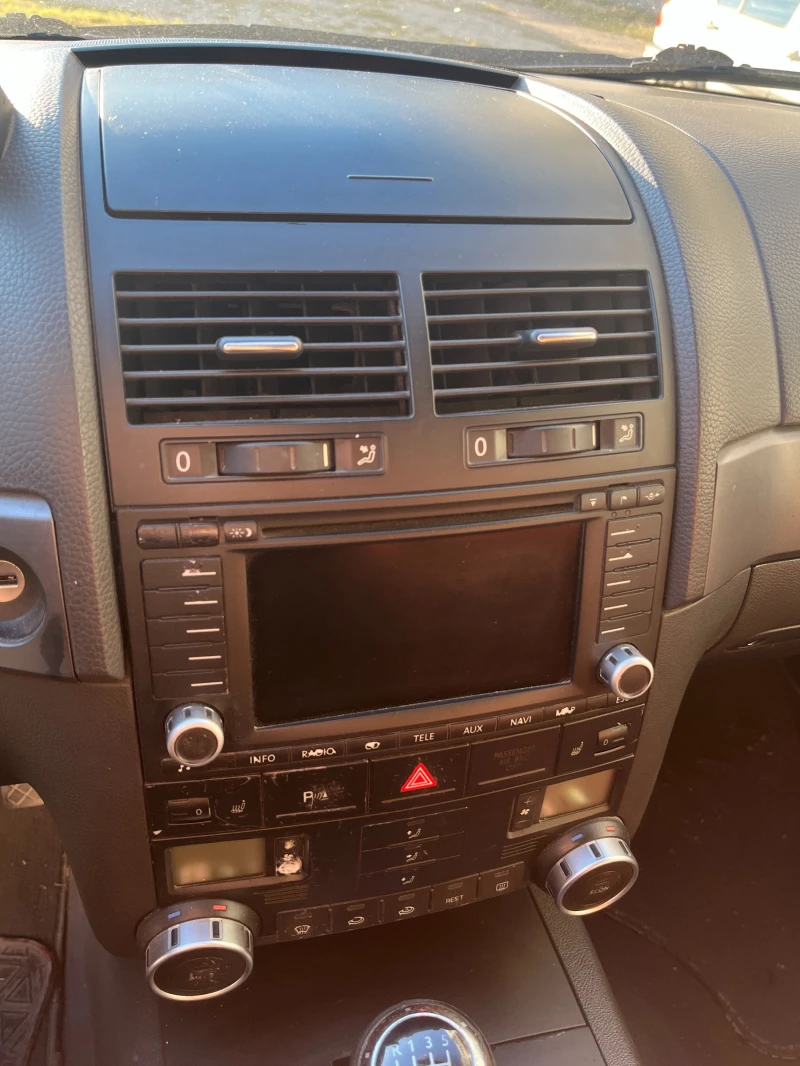 VW Touareg, снимка 9 - Автомобили и джипове - 53297103