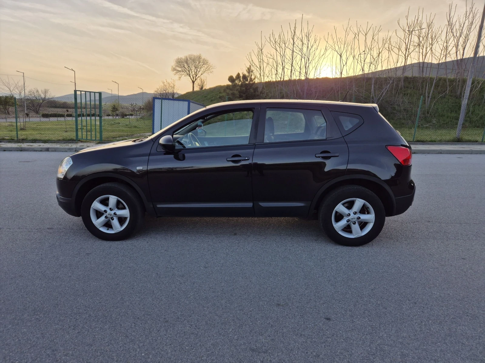 Nissan Qashqai 1.6i - изображение 8
