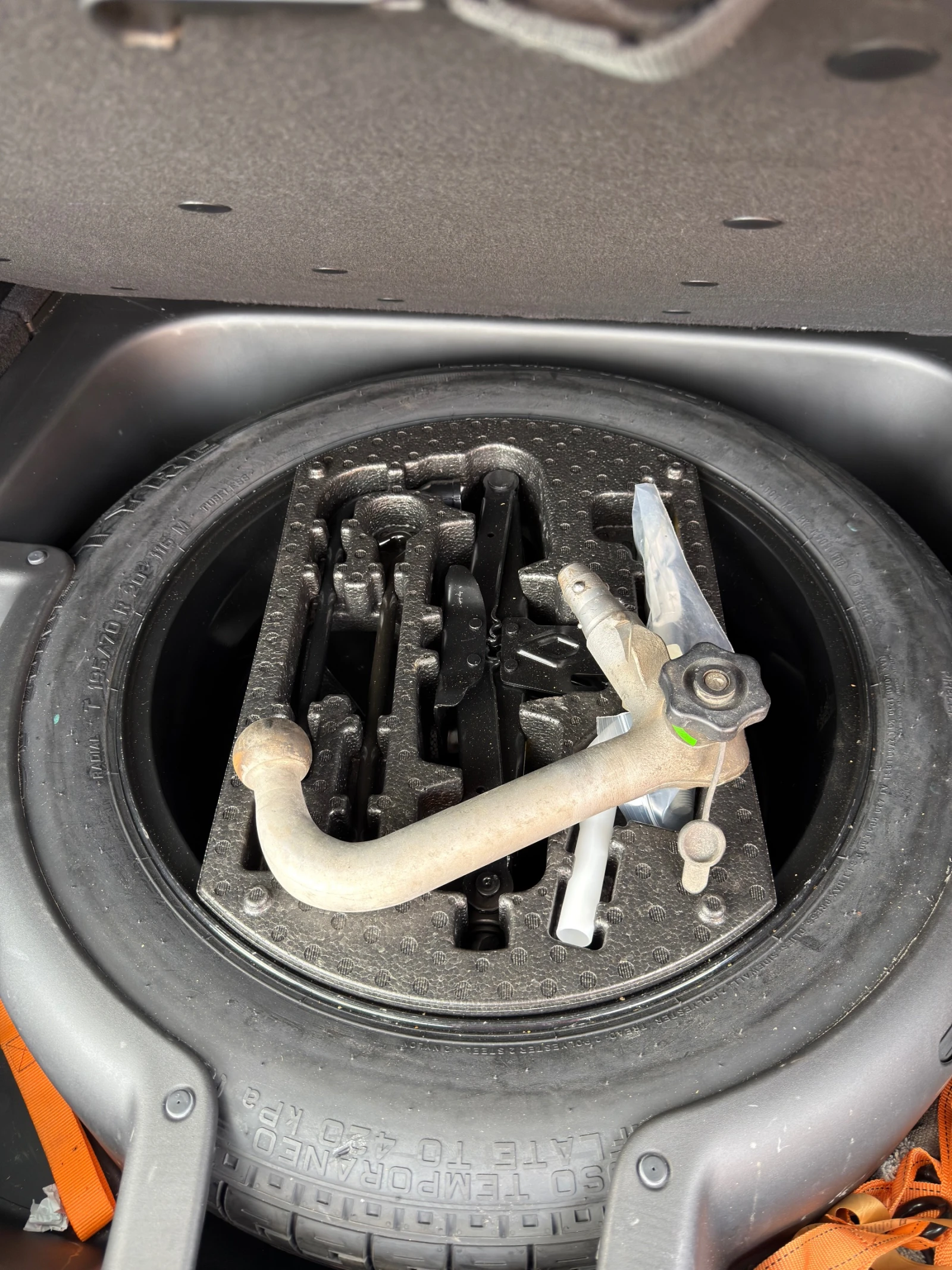 Jeep Grand cherokee SRT, снимка 11 - Автомобили и джипове - 54229317