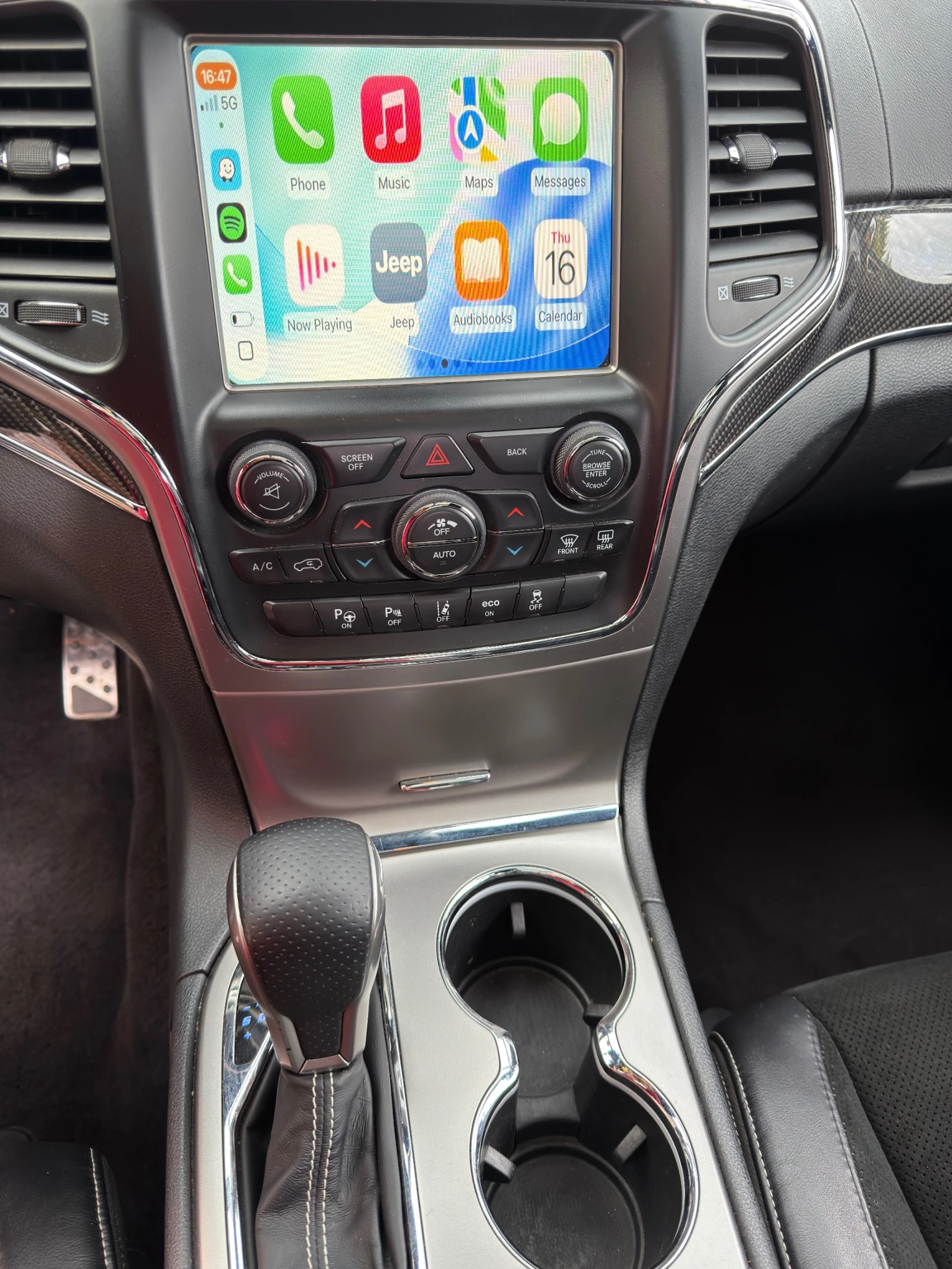 Jeep Grand cherokee SRT, снимка 9 - Автомобили и джипове - 54229317