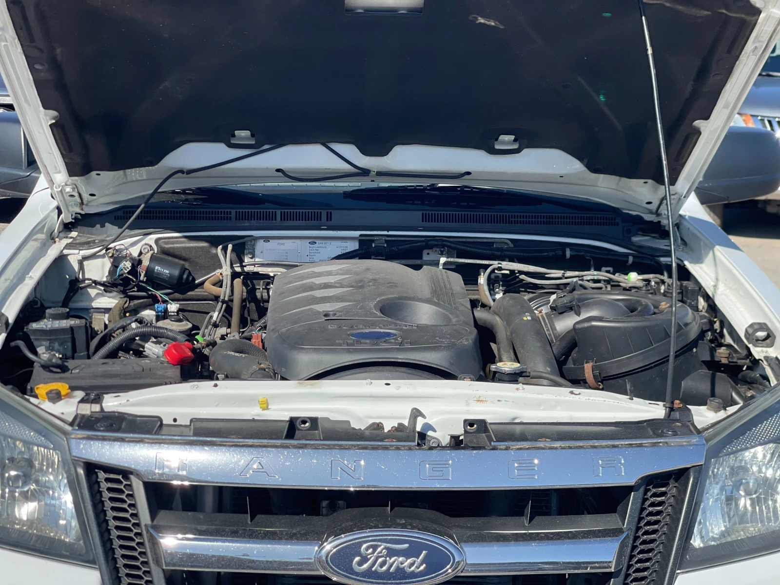 Ford Ranger 2.5TDCi 4x4, снимка 16 - Автомобили и джипове - 54339594