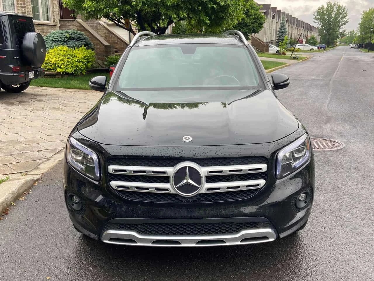 Mercedes-Benz GLB 250 4MATIC/ПАНОРАМА/ПОДГРЕВИ/OT MERCEDES, снимка 2 - Автомобили и джипове - 54804424