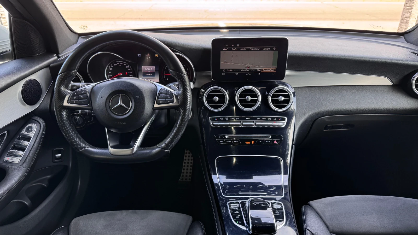 Mercedes-Benz GLC 250 d AMG 4MATIC* AIR* ��������* ������* EXECUTIVE*  | Mobile.bg � ����������� 12