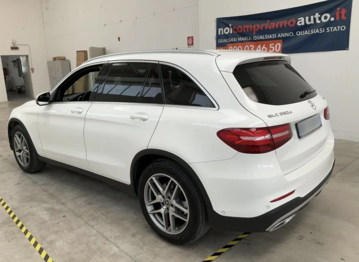 Mercedes-Benz GLC 250 d AMG 4MATIC* AIR* ПАНОРАМА* КАМЕРА* EXECUTIVE* , снимка 2 - Автомобили и джипове - 55529134
