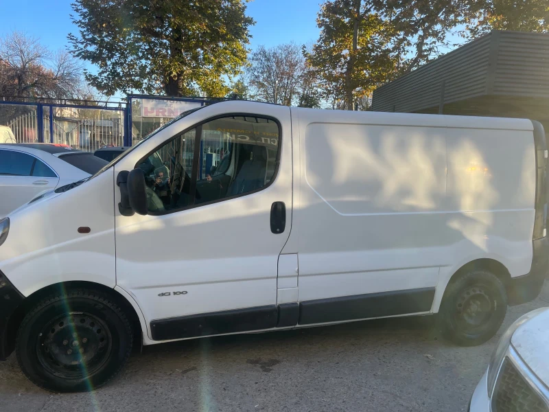 Renault Trafic, снимка 2 - Бусове и автобуси - 48911205