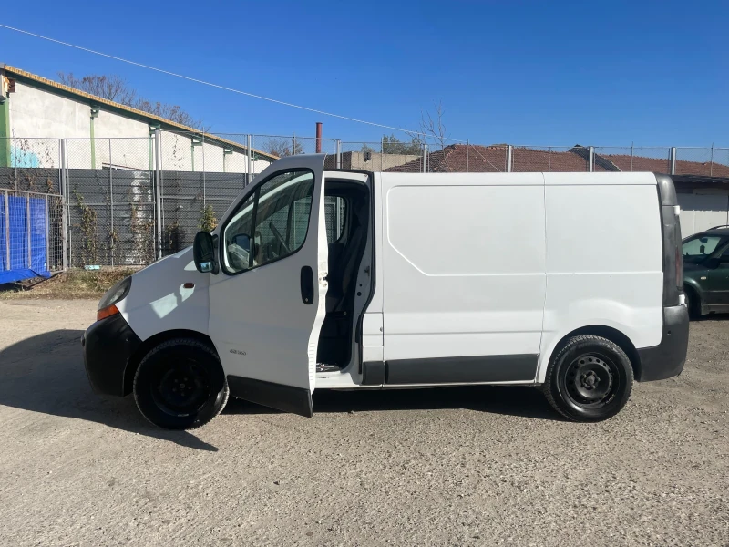 Renault Trafic, снимка 7 - Бусове и автобуси - 48911205