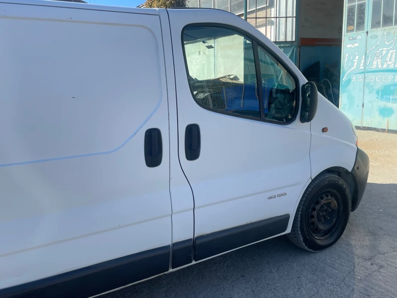 Renault Trafic, снимка 3 - Бусове и автобуси - 48911205