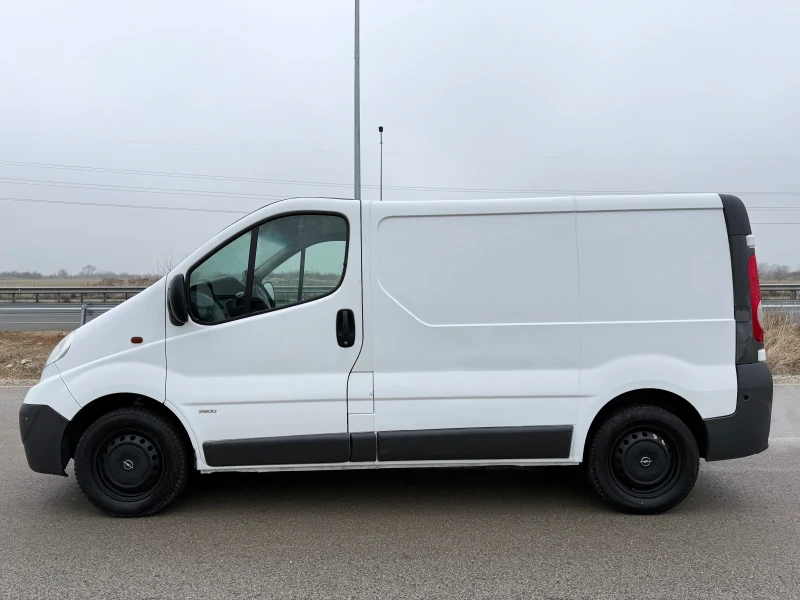 Opel Vivaro 2.0 CDTi / 6 Скорости / EURO 5 / 2900кг. , снимка 4 - Бусове и автобуси - 53213570