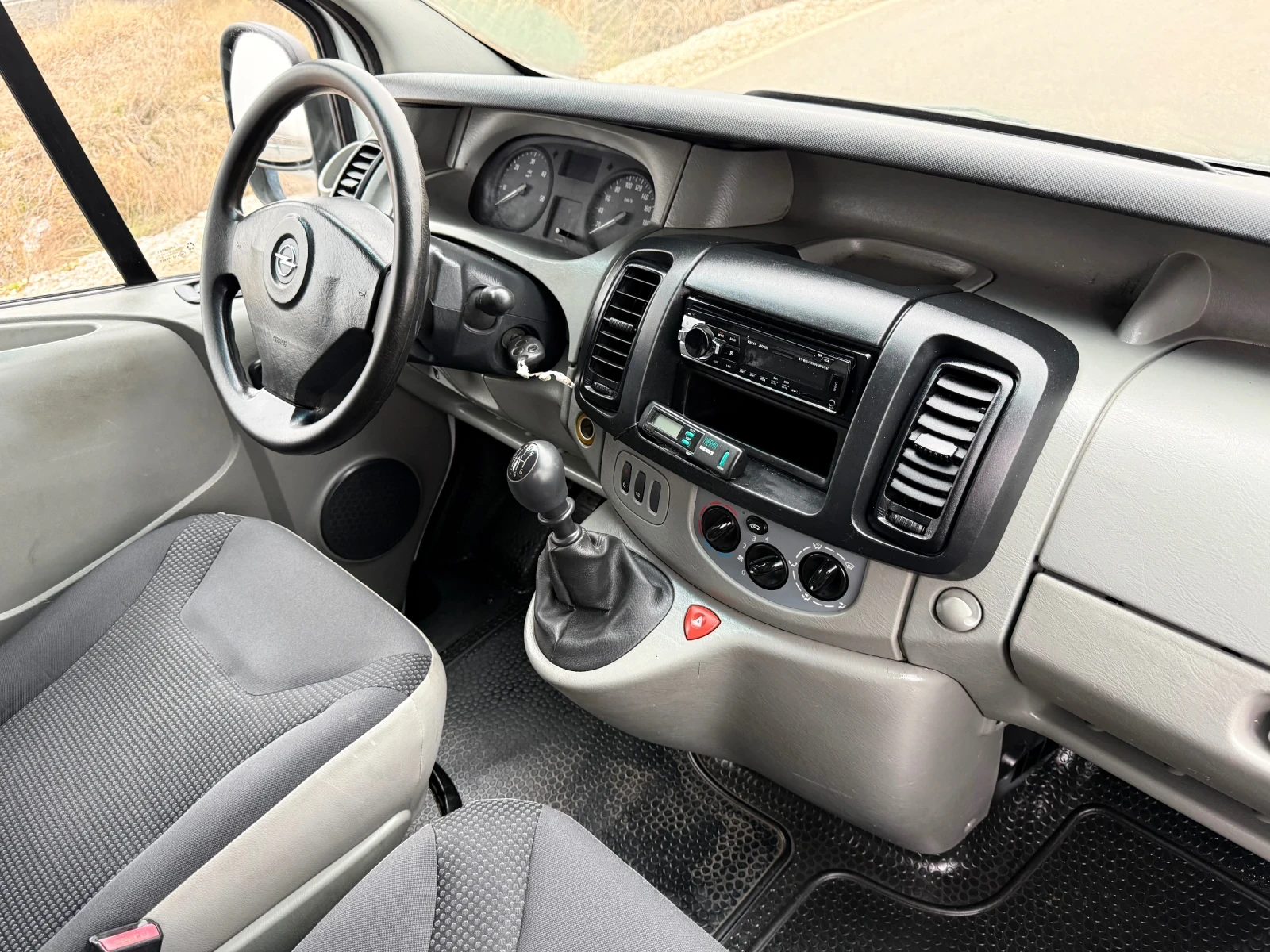 Opel Vivaro 2.0 CDTi / 6 �������� / EURO 5 / 2900��.  | Mobile.bg � ����������� 14