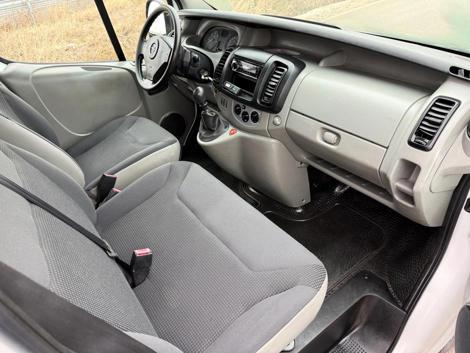 Opel Vivaro 2.0 CDTi / 6 �������� / EURO 5 / 2900��.  | Mobile.bg � ����������� 11