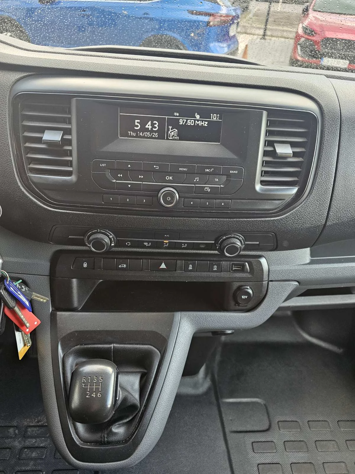 Peugeot Expert 2.0 dCi 120, снимка 9 - Бусове и автобуси - 54786690