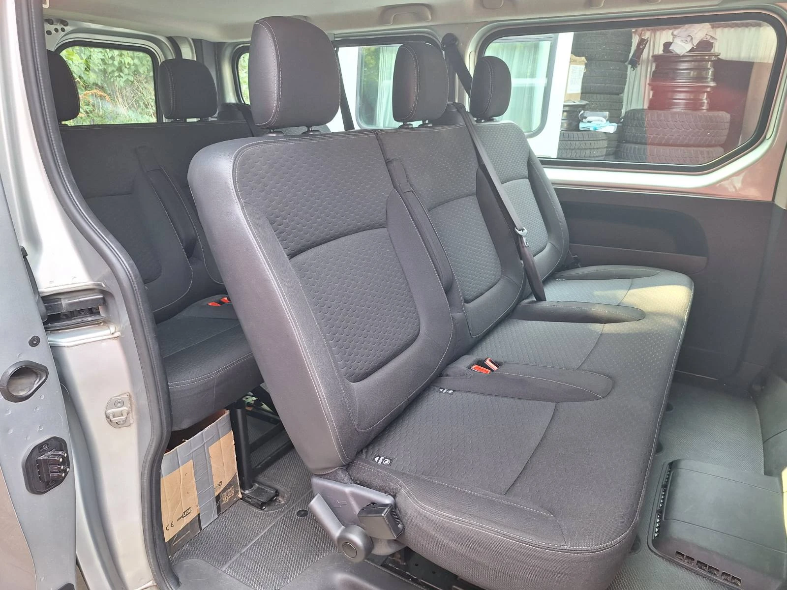 Opel Vivaro, снимка 6 - Бусове и автобуси - 55848213