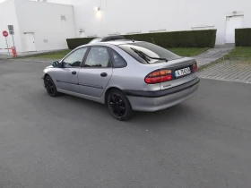 Renault Laguna, снимка 2