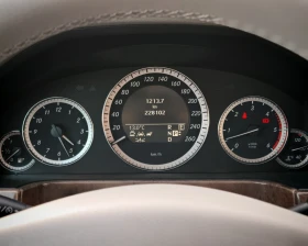 Mercedes-Benz E 350 4Matic Airmatic Distronic Night vision Печка FULL - 8850 € / 17309.10 лв. - 81683320 14