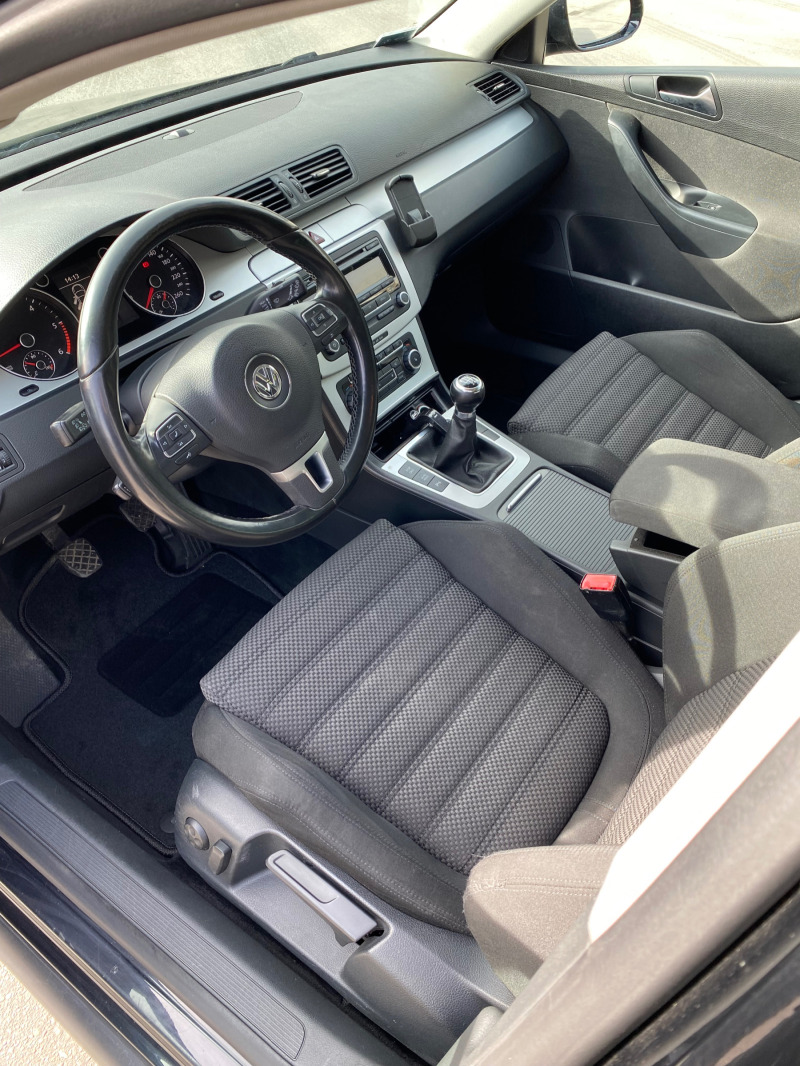 VW Passat 2.0 tdi COMMON RAIL, снимка 9 - Автомобили и джипове - 46436676