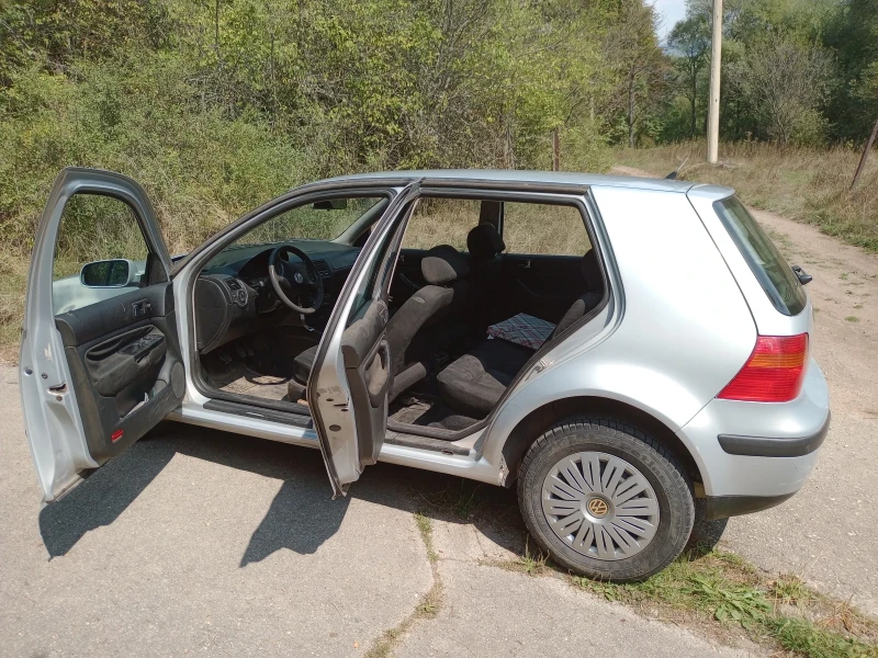 VW Golf 90 hp, снимка 8 - Автомобили и джипове - 47562079